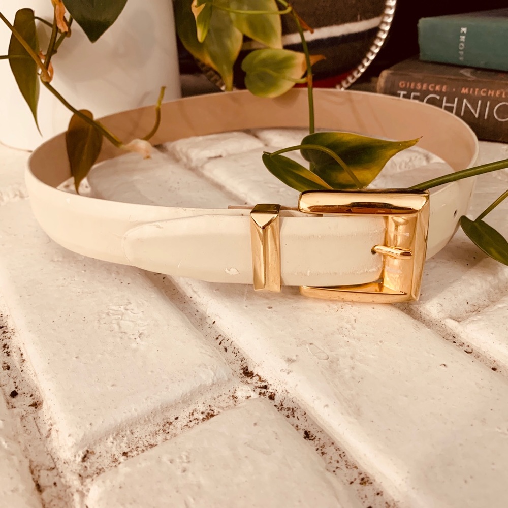 Vintage White Leather Belt